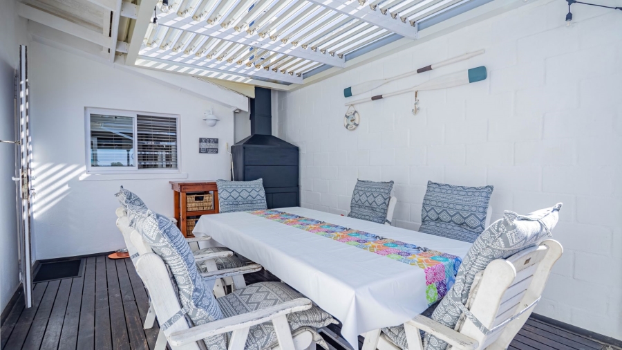 4 Bedroom Property for Sale in Yzerfontein Western Cape